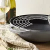 Staub Specialties | Wok üvegfedővel 30 cm | kerek | öntöttvas | grafitszürke